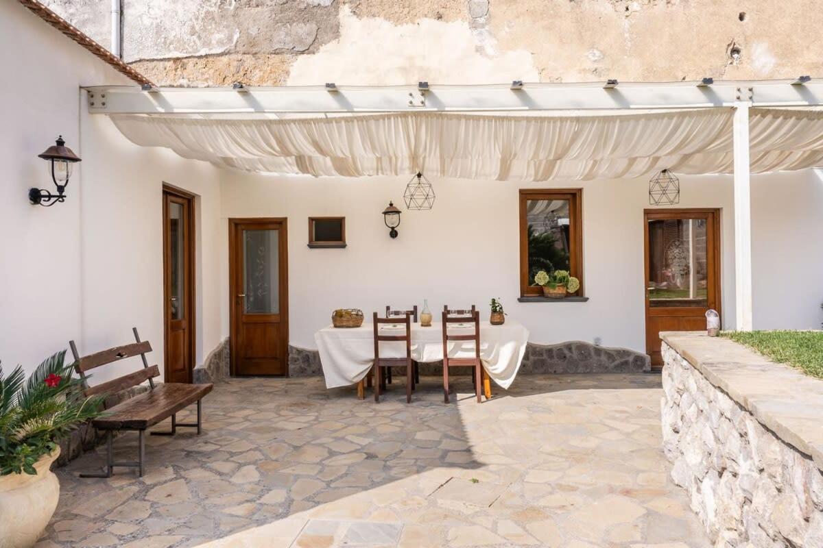 Villa Mimosa Rustic Elegance Views & Pool Масса-Лубренсе Екстер'єр фото