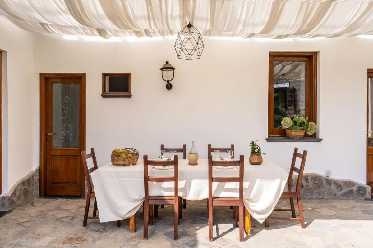 Villa Mimosa Rustic Elegance Views & Pool Масса-Лубренсе Екстер'єр фото