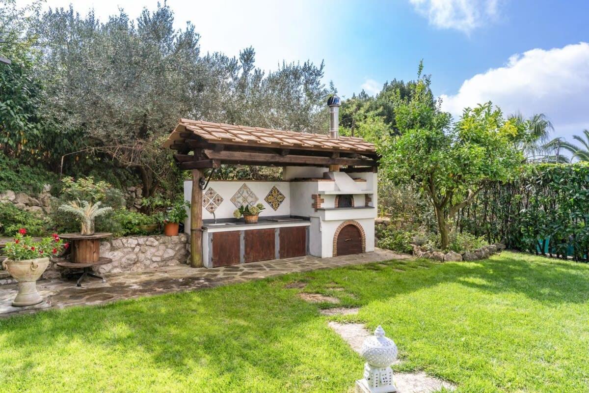 Villa Mimosa Rustic Elegance Views & Pool Масса-Лубренсе Екстер'єр фото