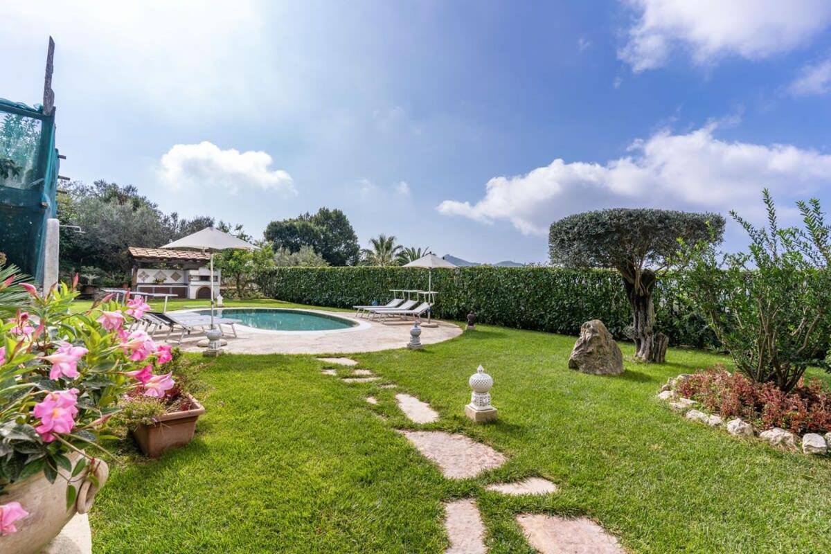 Villa Mimosa Rustic Elegance Views & Pool Масса-Лубренсе Екстер'єр фото