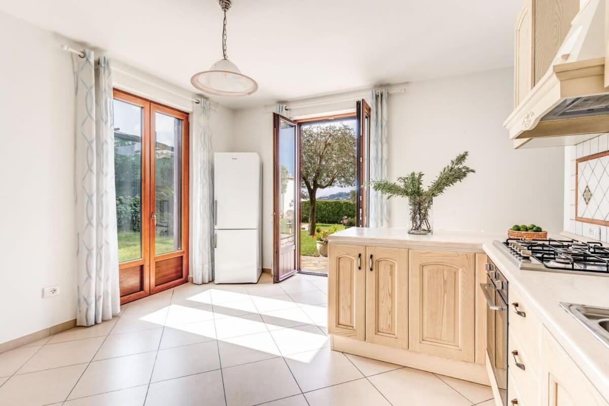 Villa Mimosa Rustic Elegance Views & Pool Масса-Лубренсе Екстер'єр фото